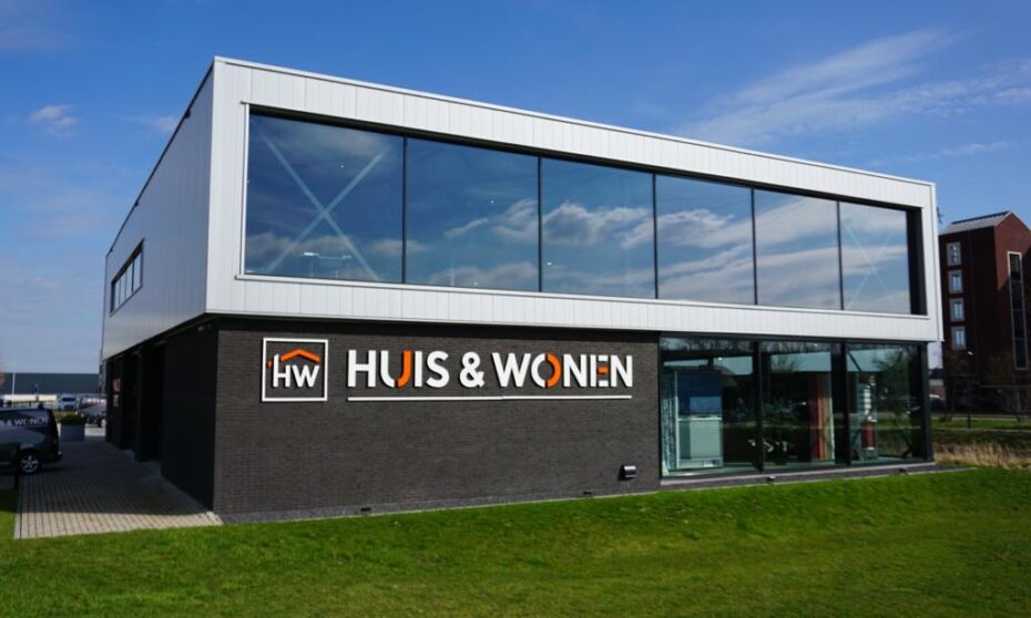 Zijkant gebouw - Huis & Wonen